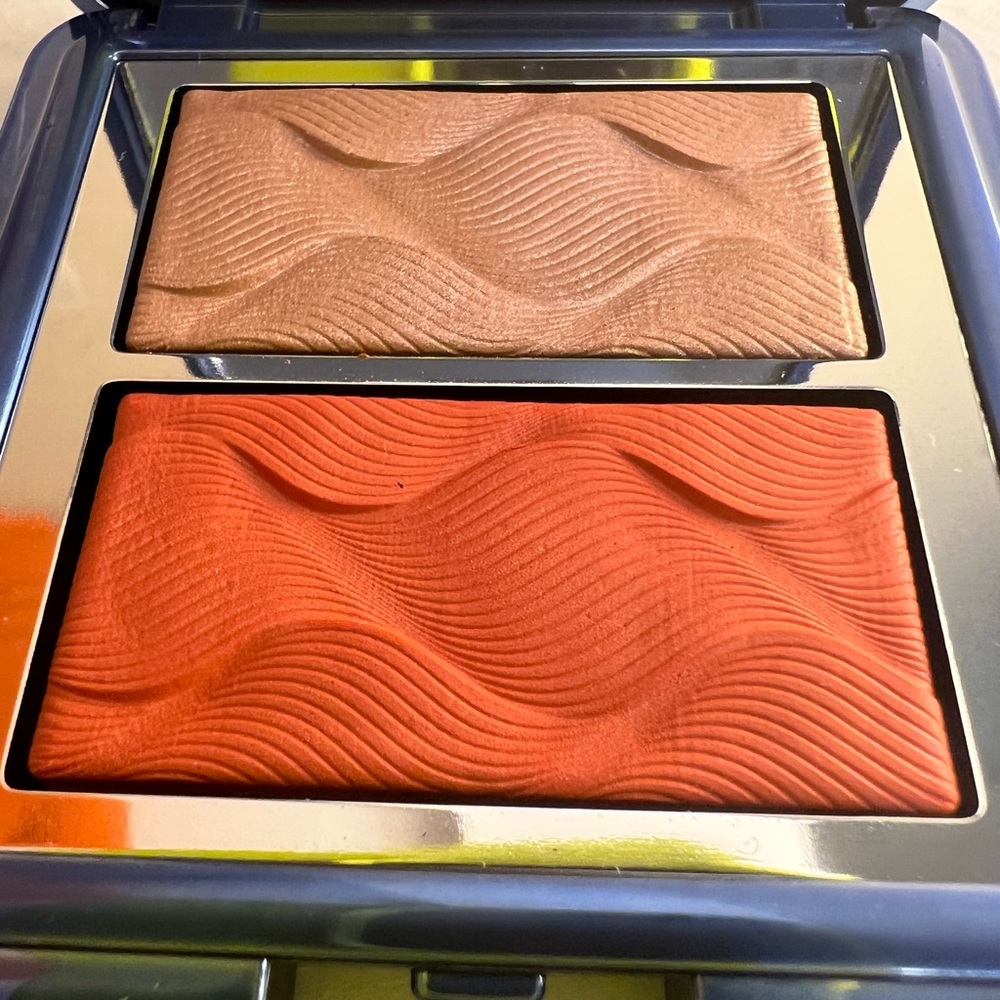 Chantecaille | Radiance Chic Cheek Duo | Coral